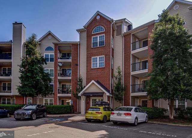 Property at 3313 Wyndham Cir #3210, Alexandria, VA 22302, 1 bed, 1 bath
