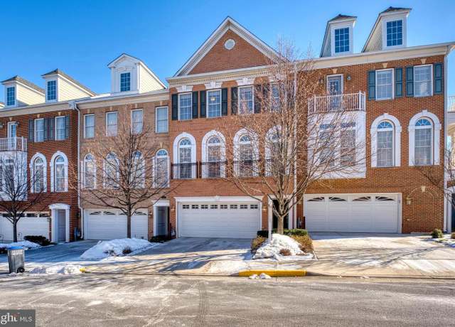 Property at 4071 Clovet Dr #13, Fairfax, VA 22030, 3 beds, 3.5 baths