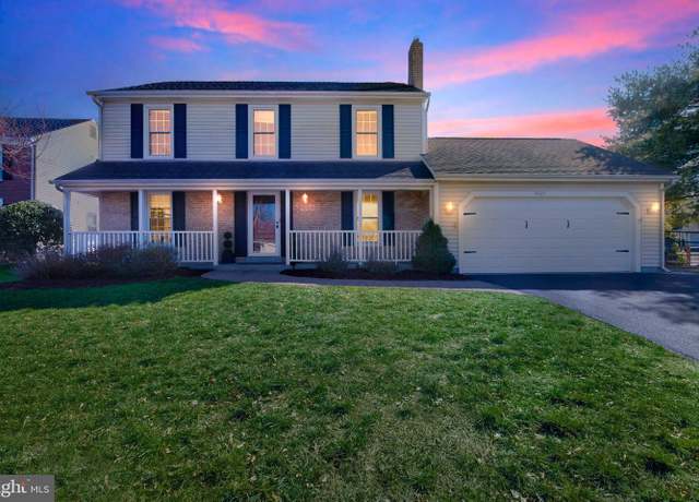 Property at 5429 Clubside Ln, Centreville, VA 20120, 4 beds, 3.5 baths