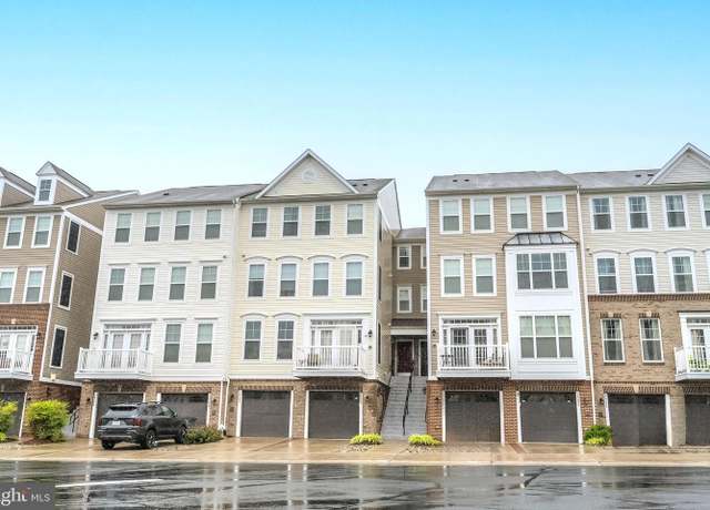 Property at 24682 Caribou Sq, Aldie, VA 20105, 3 beds, 3 baths