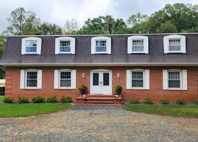 Property at 31 River Ridge Ln, Fredericksburg, VA 22406, 6 beds, 5 baths