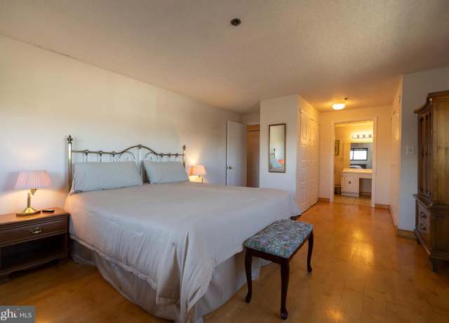 Property at 900-UNIT N Broom St #22, Wilmington, DE 19806, 2 beds, 2 baths