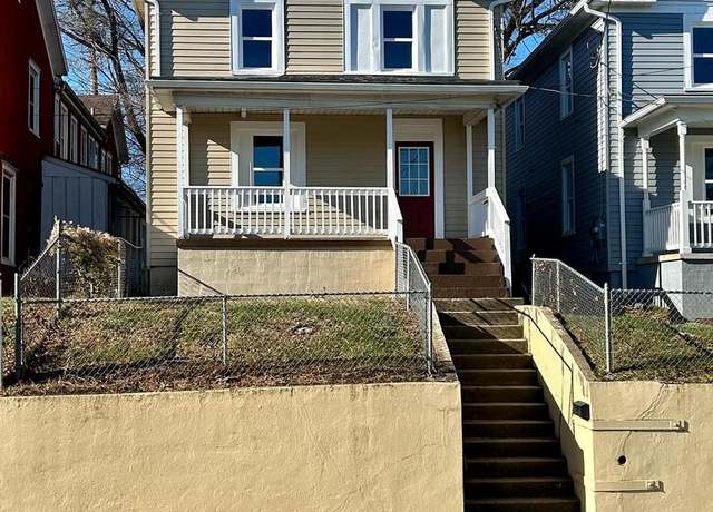 Property at 15 Maryland Ave, Brunswick, MD 21716, 3 beds, 2.5 baths