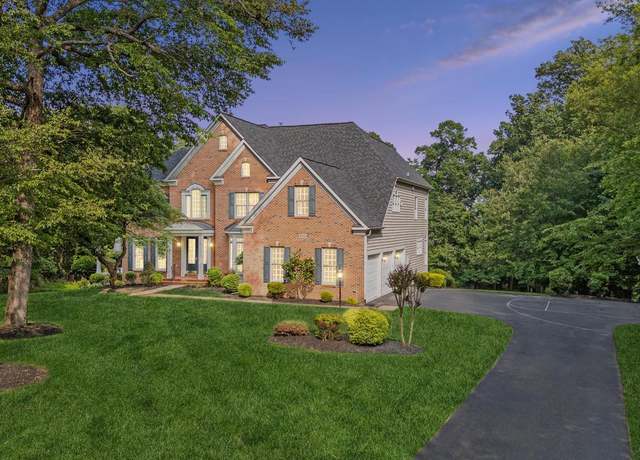 Property at 8810 Primula Dr, Laytonsville, MD 20882, 4 beds, 3.5 baths