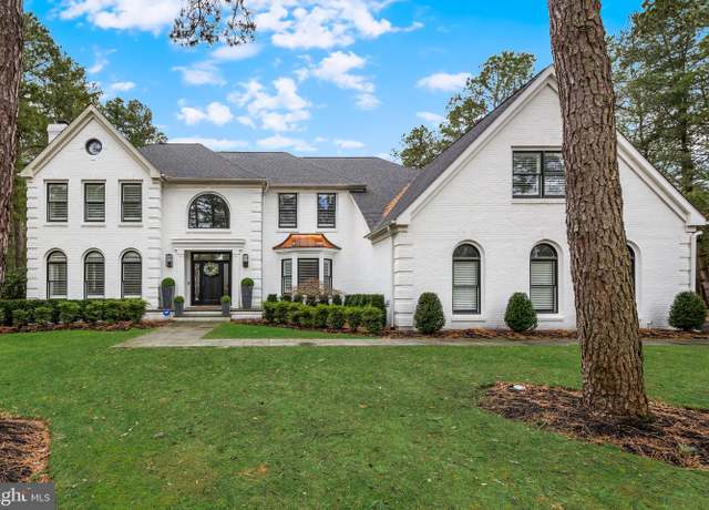 Property at 3 Sassafras Way, Medford, NJ 08055, 6 beds, 6 baths