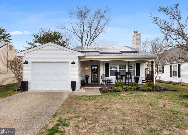 Property at 34 Chatham Pl, Southampton, NJ 08088, 2 beds, 2 baths