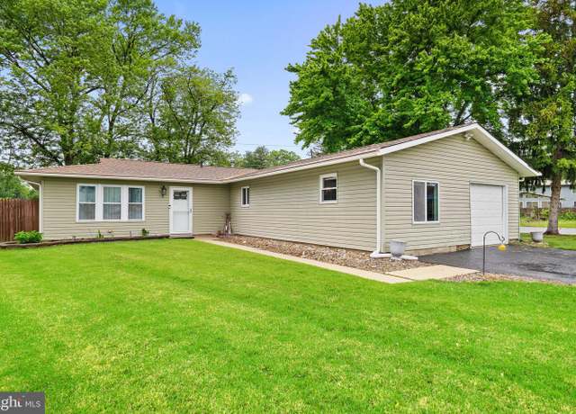 Property at 2 Buckingham, Eastampton, NJ 08060, 3 beds, 2 baths