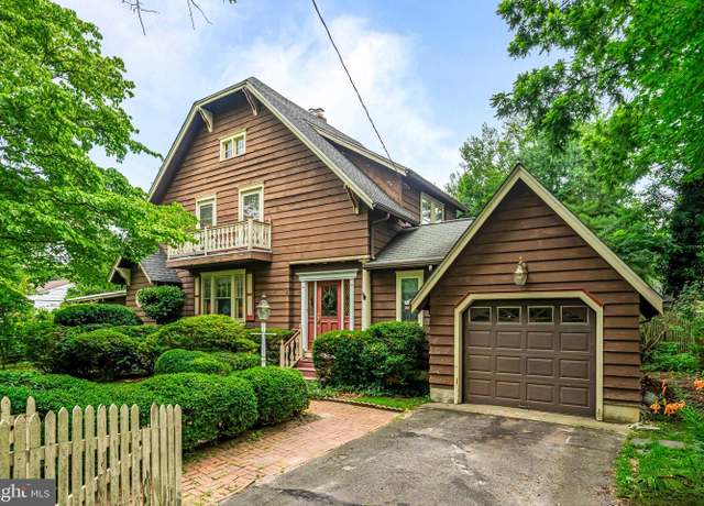 Property at 11 S Central Ave, Stratford, NJ 08084, 4 beds, 2 baths