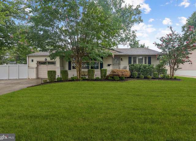 Property at 125 E Valleybrook Rd, Cherry Hill, NJ 08034, 3 beds, 2 baths