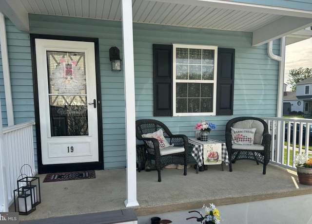 Property at 19 Fostertown Ln, Mullica Hill, NJ 08062, 3 beds, 1.5 baths