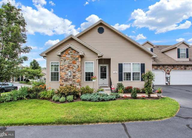 Property at 29 Ivy Ln, Gettysburg, PA 17325, 3 beds, 2.5 baths