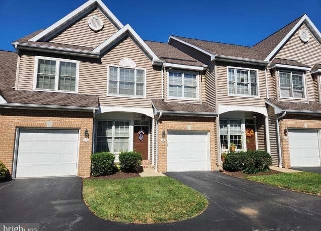 Property at 2 Avondale Dr, Wyomissing, PA 19610, 3 beds, 3 baths
