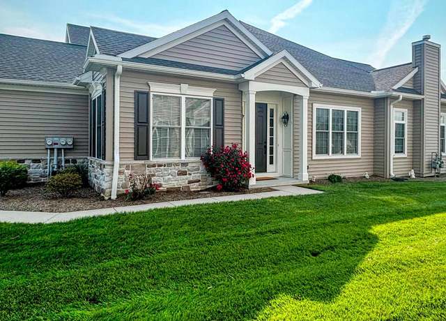 Property at 505 Lilly Ln, Mechanicsburg, PA 17050, 2 beds, 2 baths
