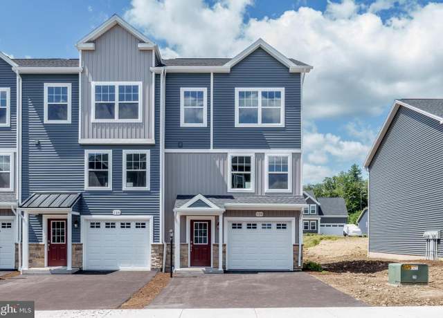 Property at 128 Dolomite Dr, Port Matilda, PA 16870, 3 beds, 2.5 baths