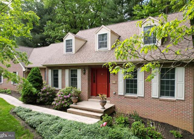 Property at 2413 Pine Hurst Dr, State College, PA 16803, 4 beds, 3 baths