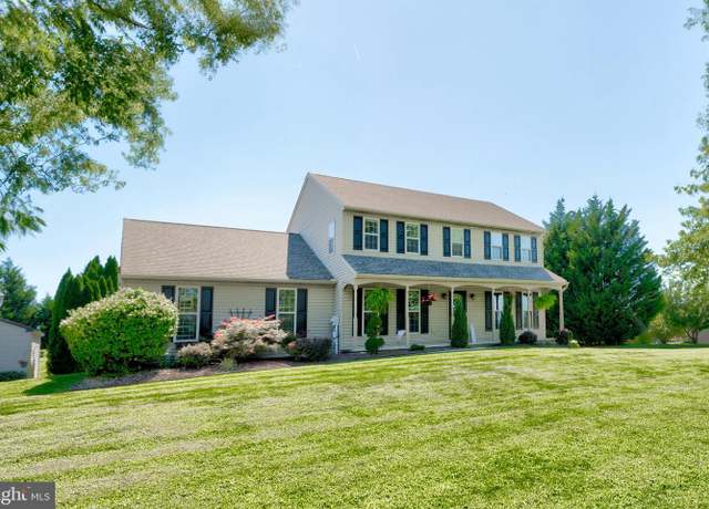 Property at 209 Lewis Farm Dr, Cochranville, PA 19330, 4 beds, 2.5 baths