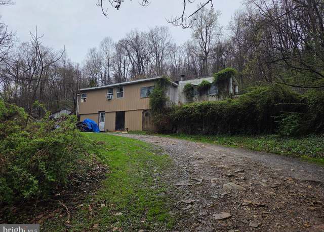 Property at 1216 Roberts Valley Rd, Harrisburg, PA 17110, 2 beds, 1 bath