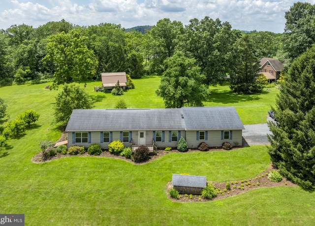 Property at 1126 Dogwood Dr, Reinholds, PA 17569, 3 beds, 2 baths