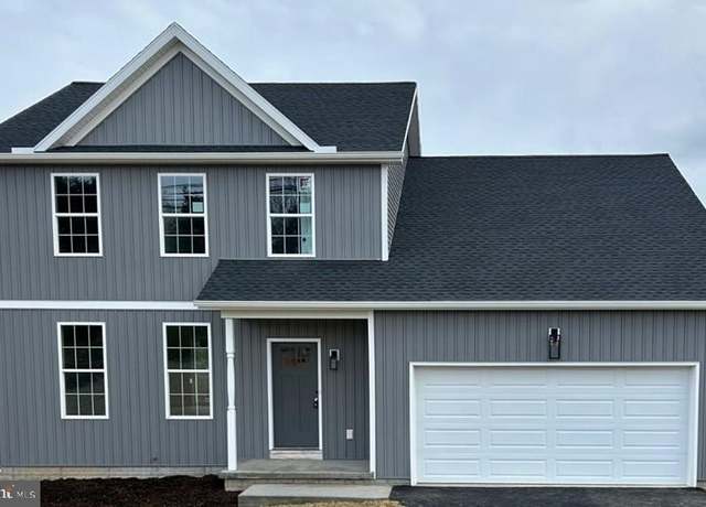 Property at 652 Stoverstown Rd, York, PA 17408, 4 beds, 2.5 baths