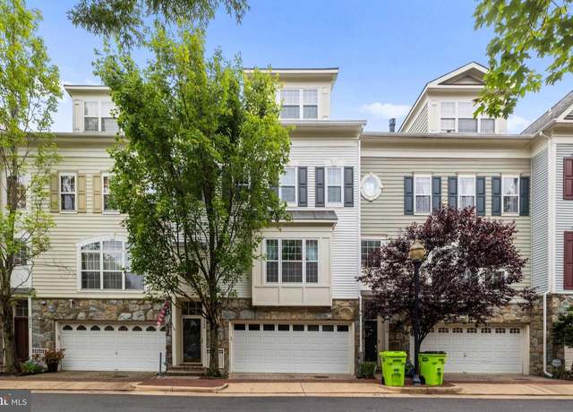 Property at 5068 Kilburn St, Alexandria, VA 22304, 3 beds, 2.5 baths