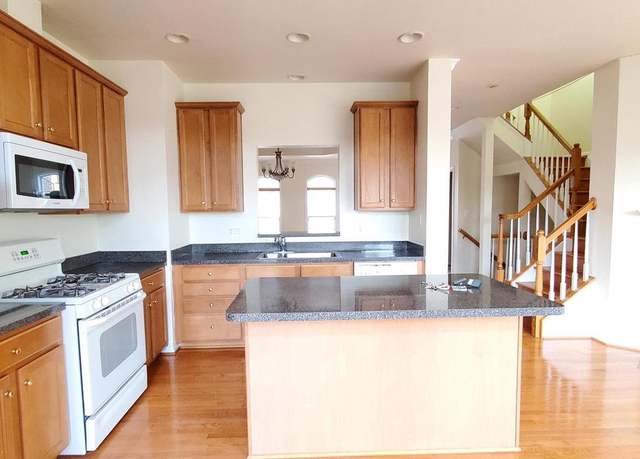 Property at 5685 Faircloth Ct, Centreville, VA 20120, 3.5 baths