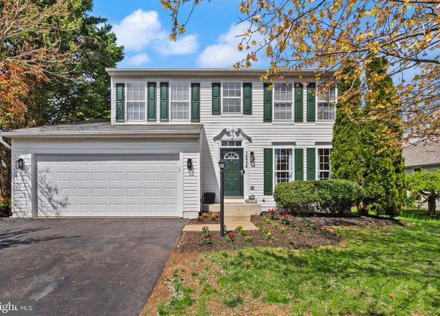 Property at 14904 Greenhill Crossing Dr, Haymarket, VA 20169, 4 beds, 3.5 baths