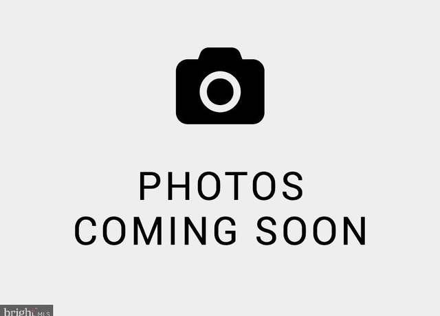 Property at 12306 Woodlawn Ct, Woodbridge, VA 22192, 3 beds, 1.5 baths