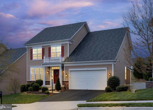 Property at 10 Firebrick Dr, Stafford, VA 22554, 4 beds, 3.5 baths