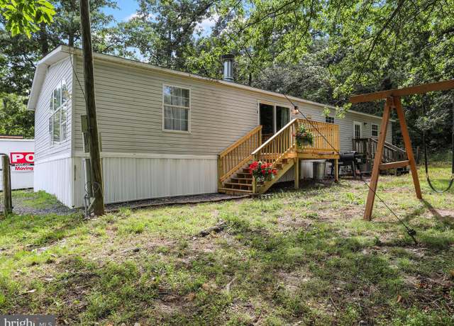 Property at 2190 Needmore Rd, Martinsburg, WV 25403, 3 beds, 2 baths