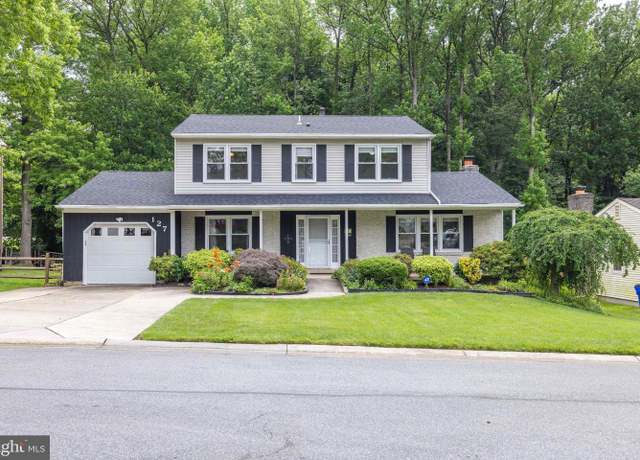 Property at 127 Pawnee Ct, Newark, DE 19702, 4 beds, 2.5 baths