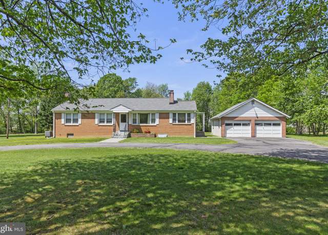 Property at 2601 Sun Valley Dr, Waldorf, MD 20603, 3 beds, 1.5 baths