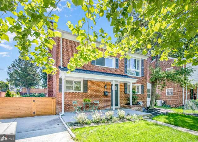 Property at 7603 Hammond Ave, Takoma Park, MD 20912, 4 beds, 4 baths