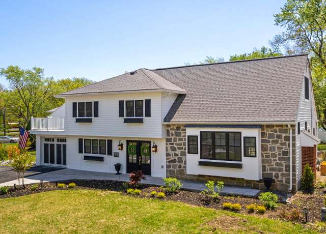 Property at 5 Winding Brook Dr, Cinnaminson, NJ 08077, 4 beds, 2.5 baths