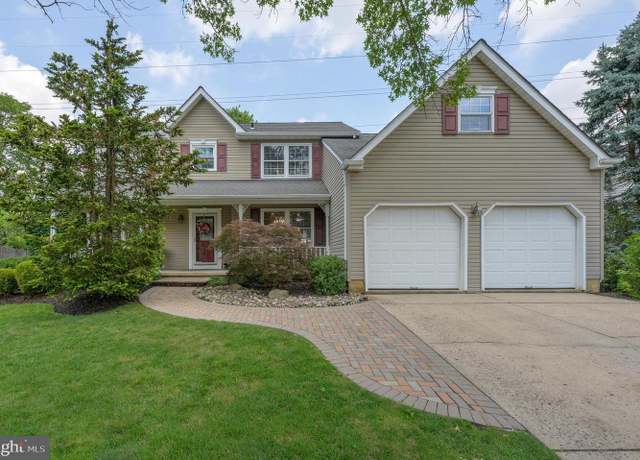 Property at 168 Knotty Oak Dr, Mount Laurel, NJ 08054, 3 beds, 2.5 baths