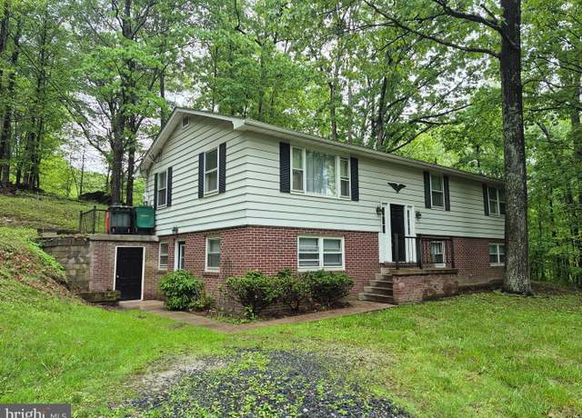 Property at 11 Valley Trl, Fairfield, PA 17320, 3 beds, 1.5 baths