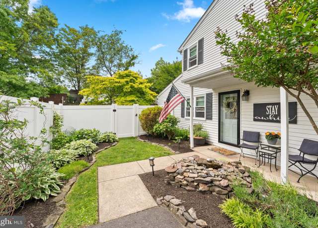 Property at 281 Parkridge Dr, Perkasie, PA 18944, 3 beds, 1.5 baths