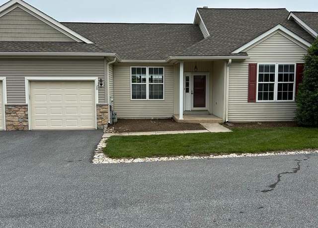 Property at 28 W Houndpack Way, Glen Mills, PA 19342, 2 beds, 2 baths