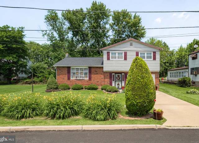 Property at 30 Belvue Ter, Aston, PA 19014, 3 beds, 2.5 baths