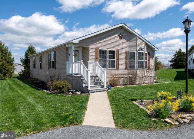 Property at 214 Summers Dr, Lancaster, PA 17601, 3 beds, 2 baths