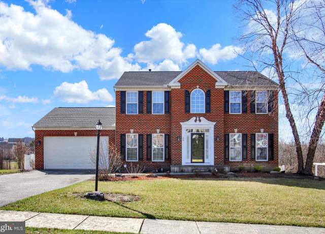 Property at 26 Yara Way, Hanover, PA 17331, 4 beds, 3.5 baths