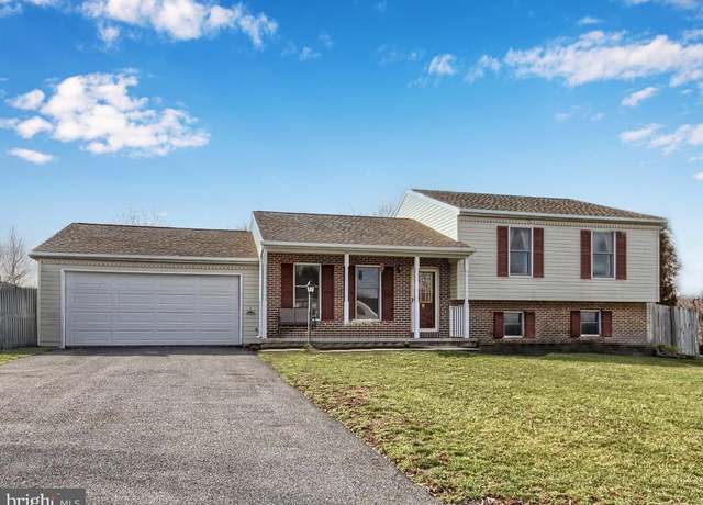 Property at 50 Oak Hill Dr, Etters, PA 17319, 3 beds, 2.5 baths