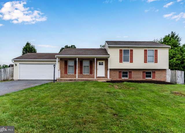 Property at 50 Oak Hill Dr, Etters, PA 17319, 3 beds, 2.5 baths