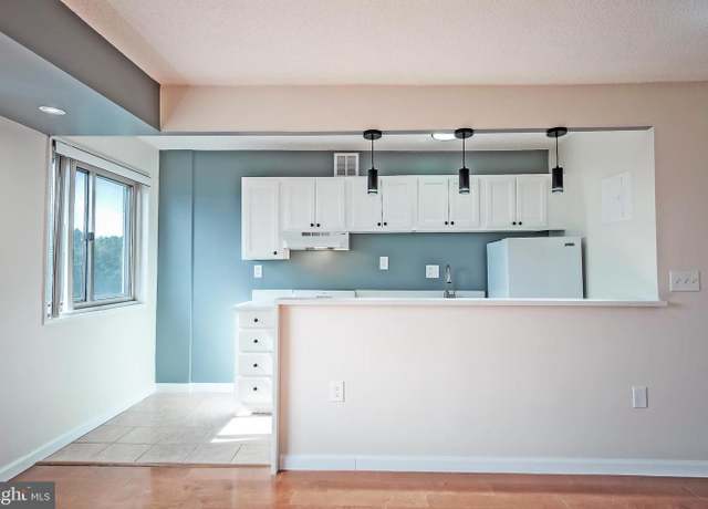 Property at 2500 N Van Dorn St #912, Alexandria, VA 22302, 1 bath