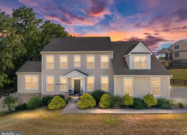 Property at 131 Chanterelle Ct, Stephens City, VA 22655, 4 beds, 3.5 baths
