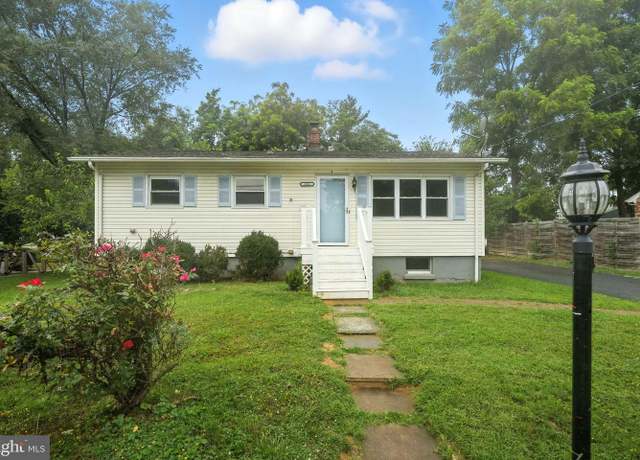 Property at 311 S 26th St, Purcellville, VA 20132, 3 beds, 2 baths