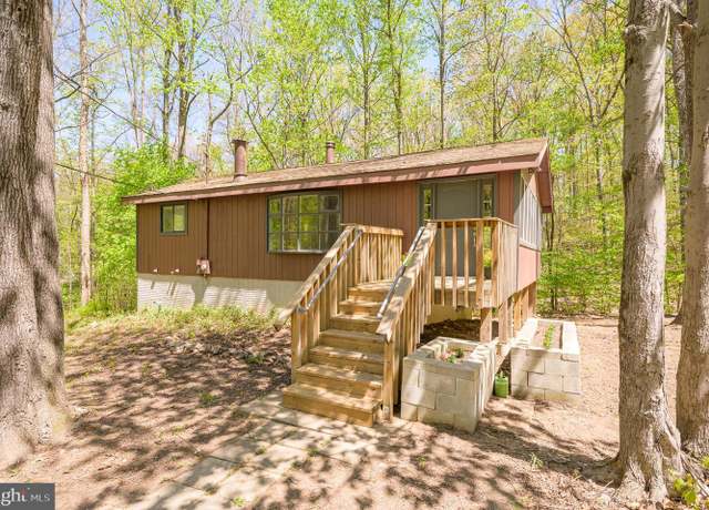Property at 555 Huckleberry Dr, Gerrardstown, WV 25420, 3 beds, 2 baths