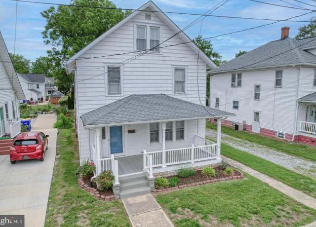 Property at 12 W Mispillion St, Harrington, DE 19952, 3 beds, 1 bath