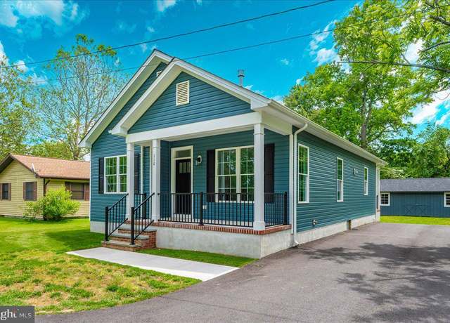 Property at 110 Lee St, Saint Michaels, MD 21663, 3 beds, 2 baths