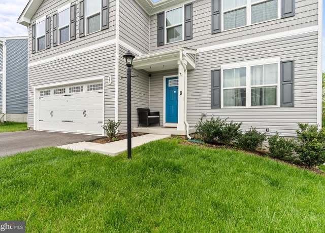 Property at 27 Charlotte St, Hagerstown, MD 21740, 4 beds, 2.5 baths