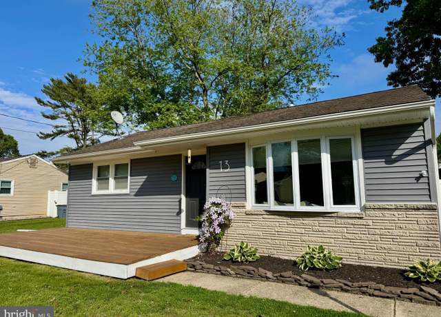 Property at 13 Princeton Rd, Somers Point, NJ 08244, 2 beds, 1 bath